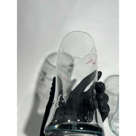 Set Of 2 Smithwicks Superior Irish Ale Pint Beer Glasses Clear 20oz 3D Embossed - Picture 8 of 11